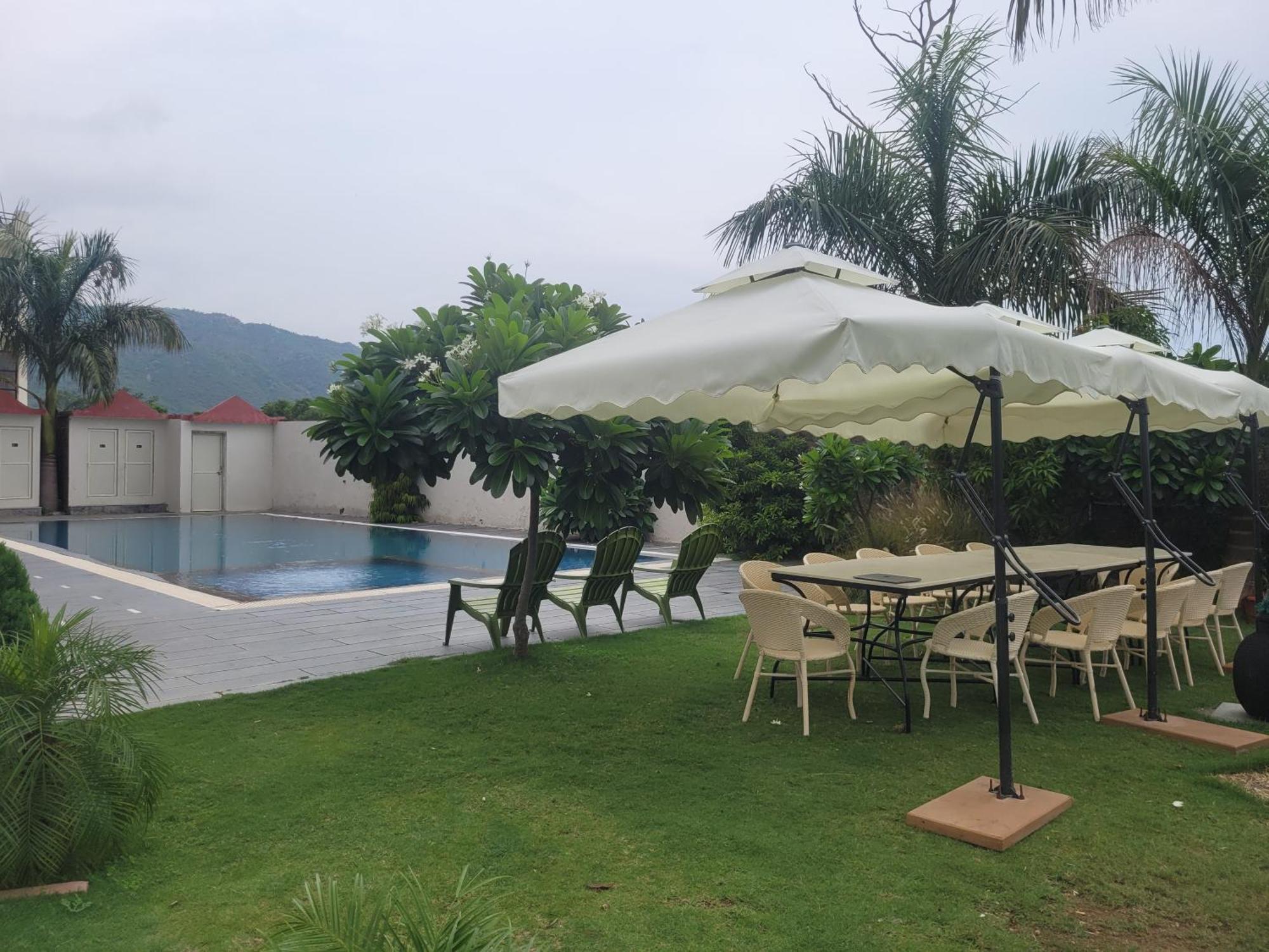 Surya Uday Villa Udaipur Exteriör bild