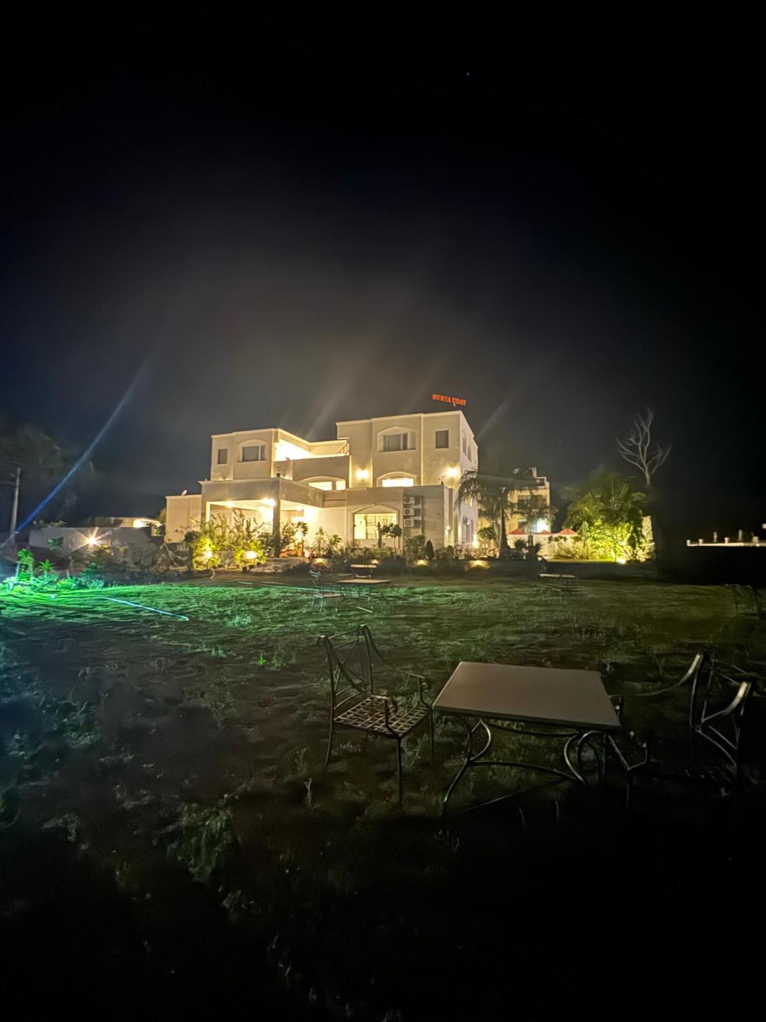 Surya Uday Villa Udaipur Exteriör bild